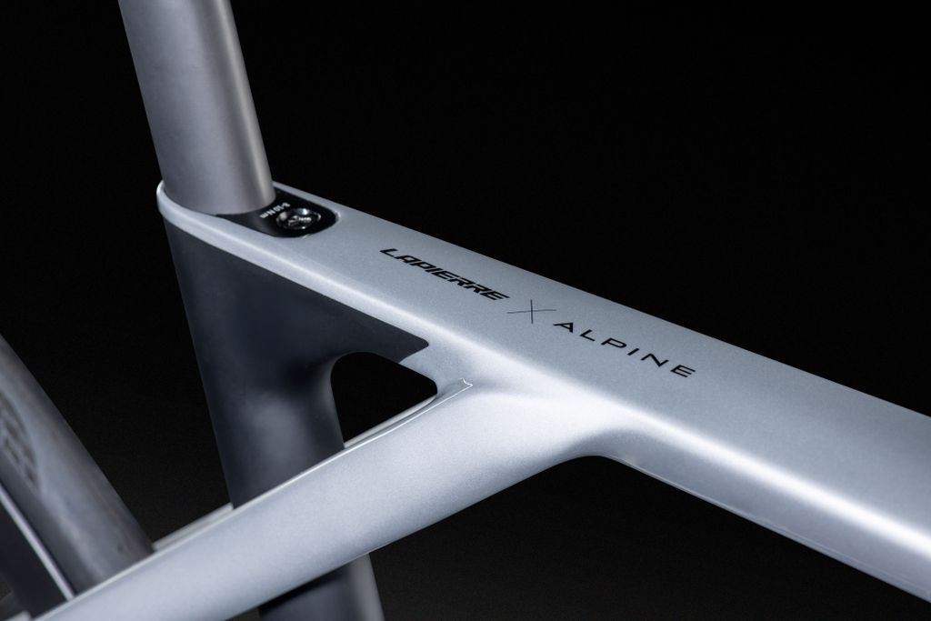 Vélo De Route Lapierre Xelius DRS SE 2025