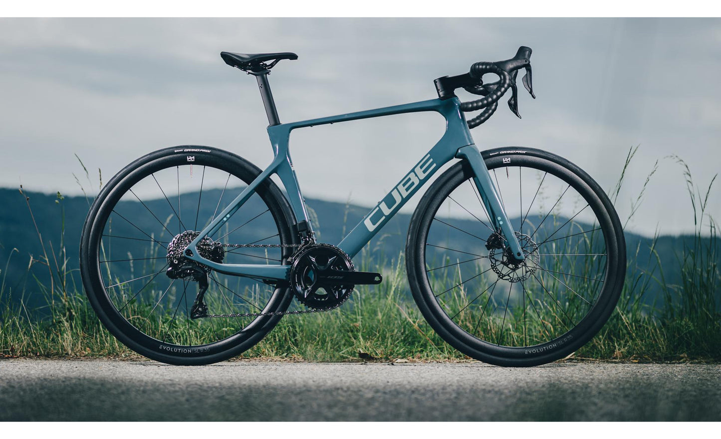 Vélo de route Endurance Cube AGREE C:62 ONE 2026