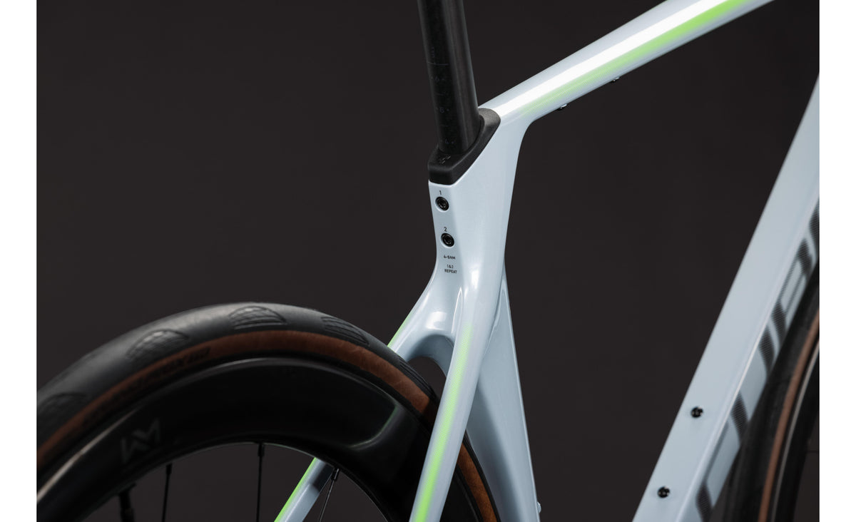 Vélo de Route Endurance Cube AGREE C:62 EX 2027