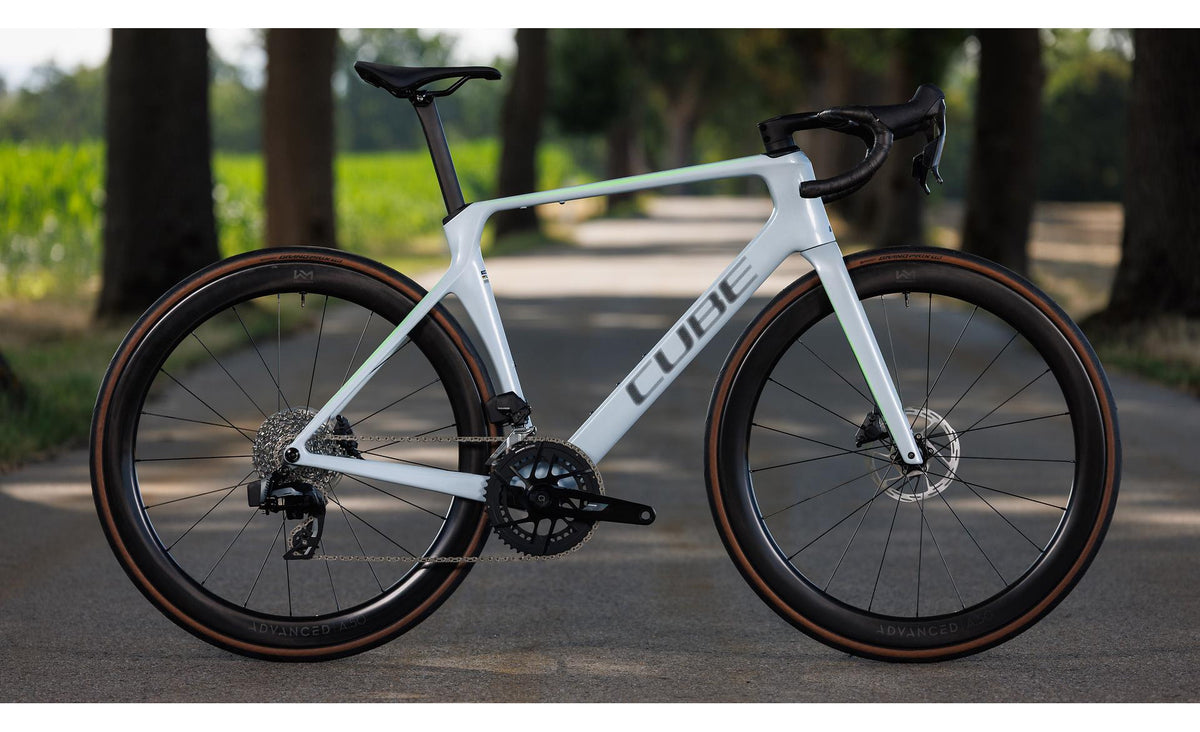 Vélo de Route Endurance Cube AGREE C:62 EX 2027